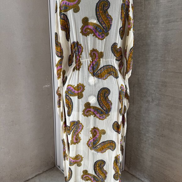 Beach Cover Up - Picture 9 of 11